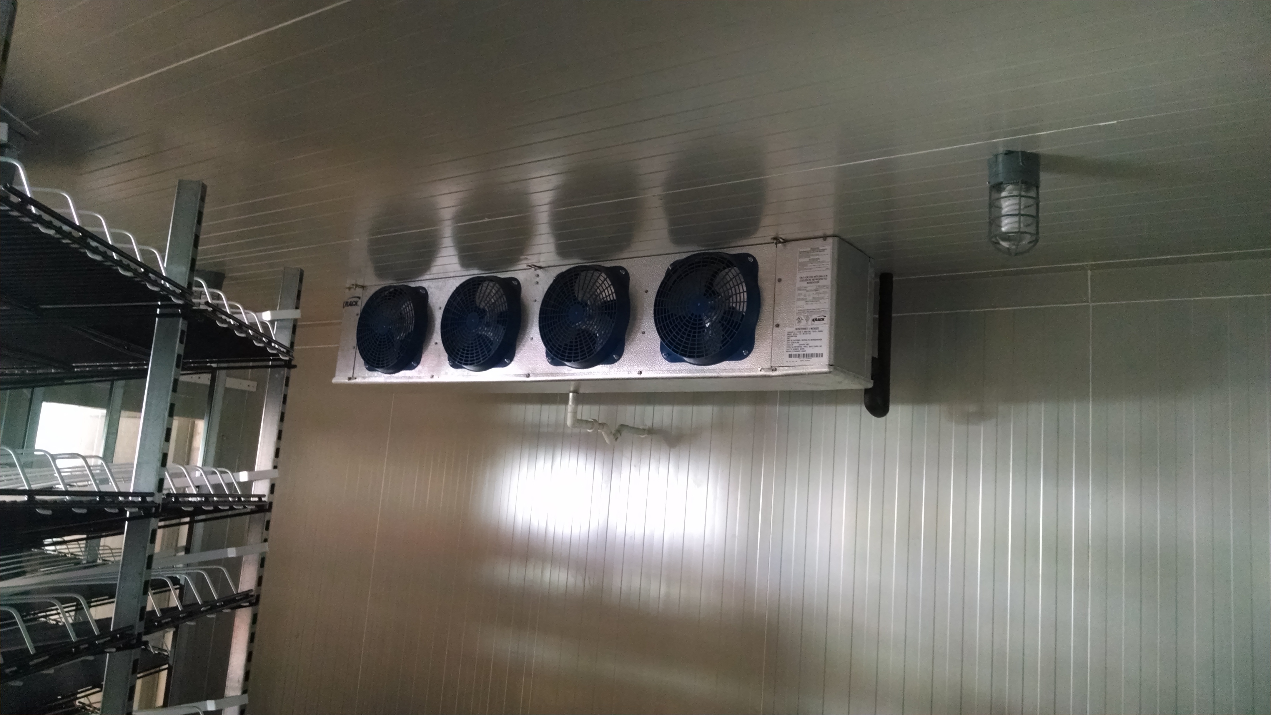 cooling equipment for cooling room